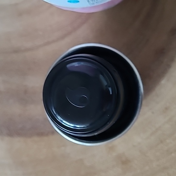 NWT S'well water bottle marble pattern 500ml - Picture 3 of 6